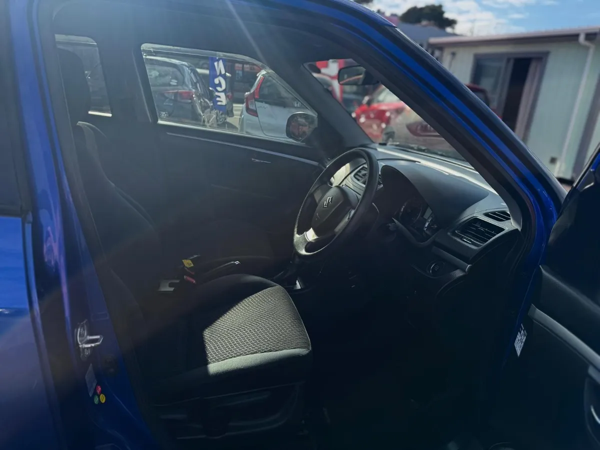 2014 Suzuki Swift XG Carousel 7