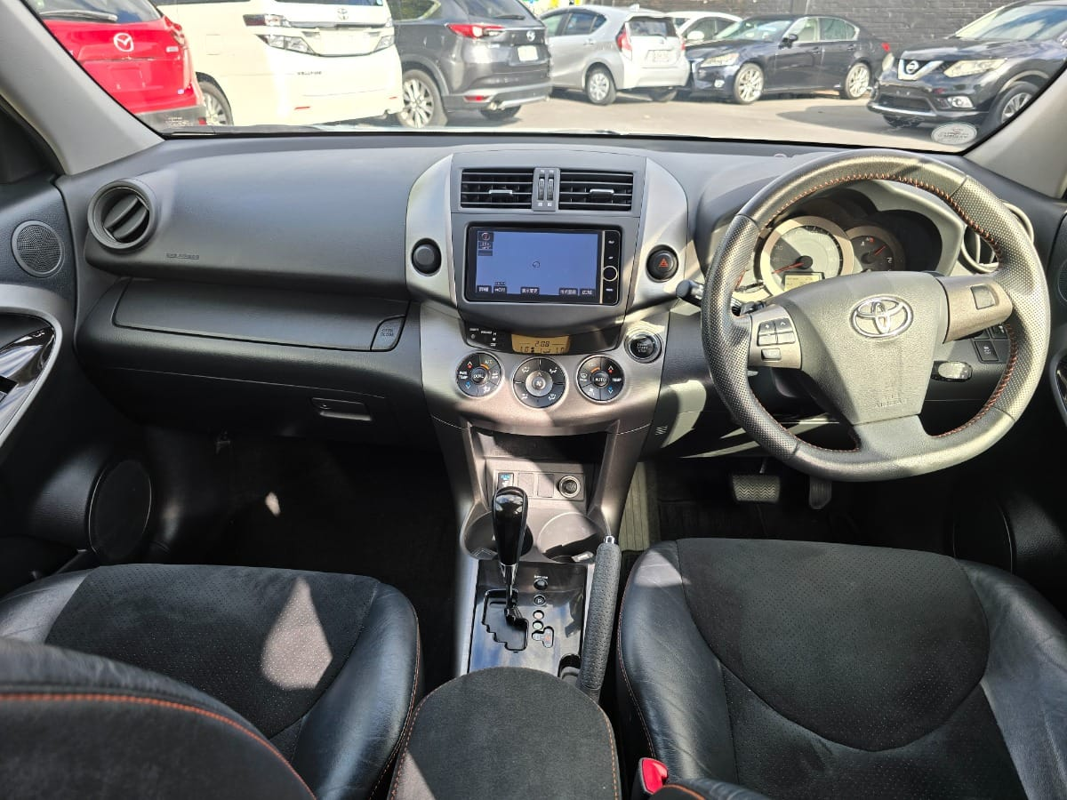 2012 Toyota Vanguard *Down hill assist control, Paddle shifter Carousel 1