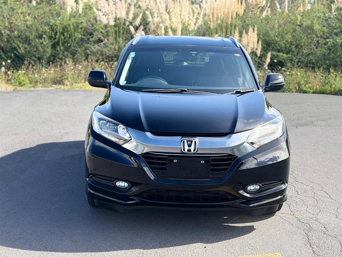 2014 Honda Vezel Z !! LEATHER SEATS !! HYBRID !! Carousel 2
