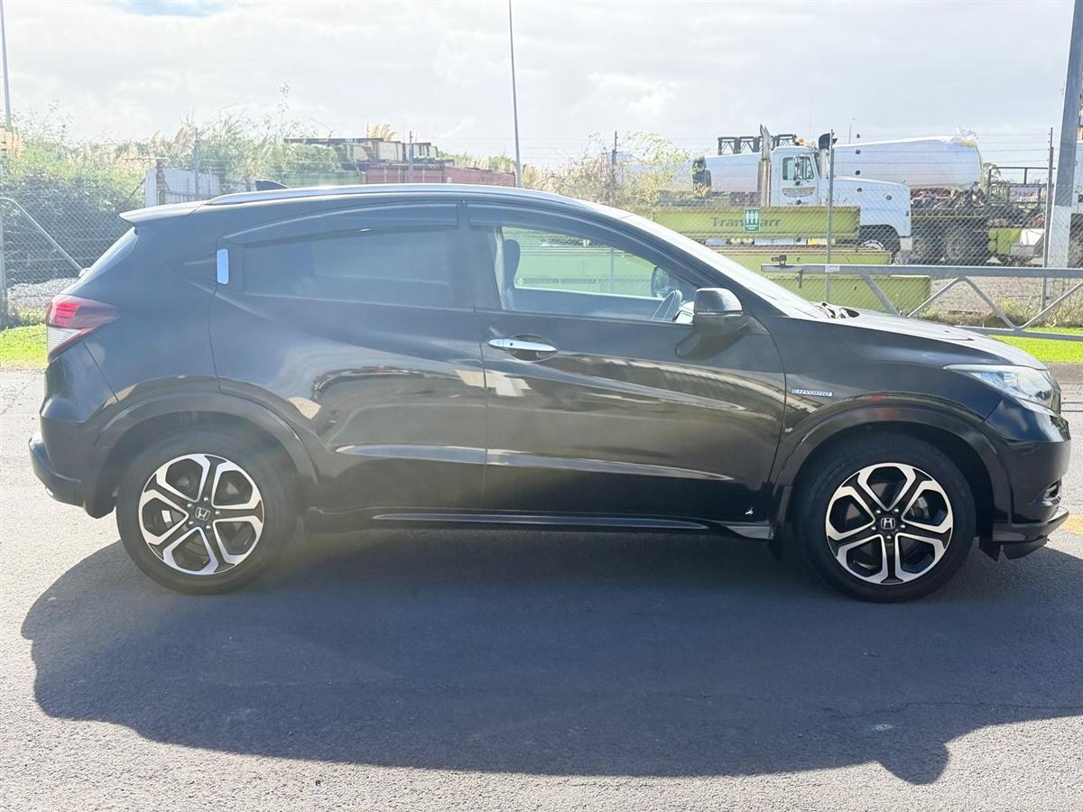 2014 Honda Vezel Z !! LEATHER SEATS !! HYBRID !! Carousel 4