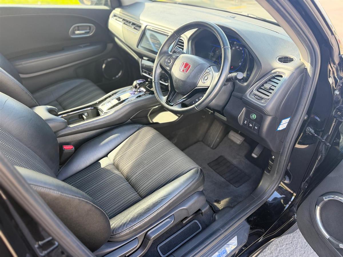 2014 Honda Vezel Z !! LEATHER SEATS !! HYBRID !! Carousel 13