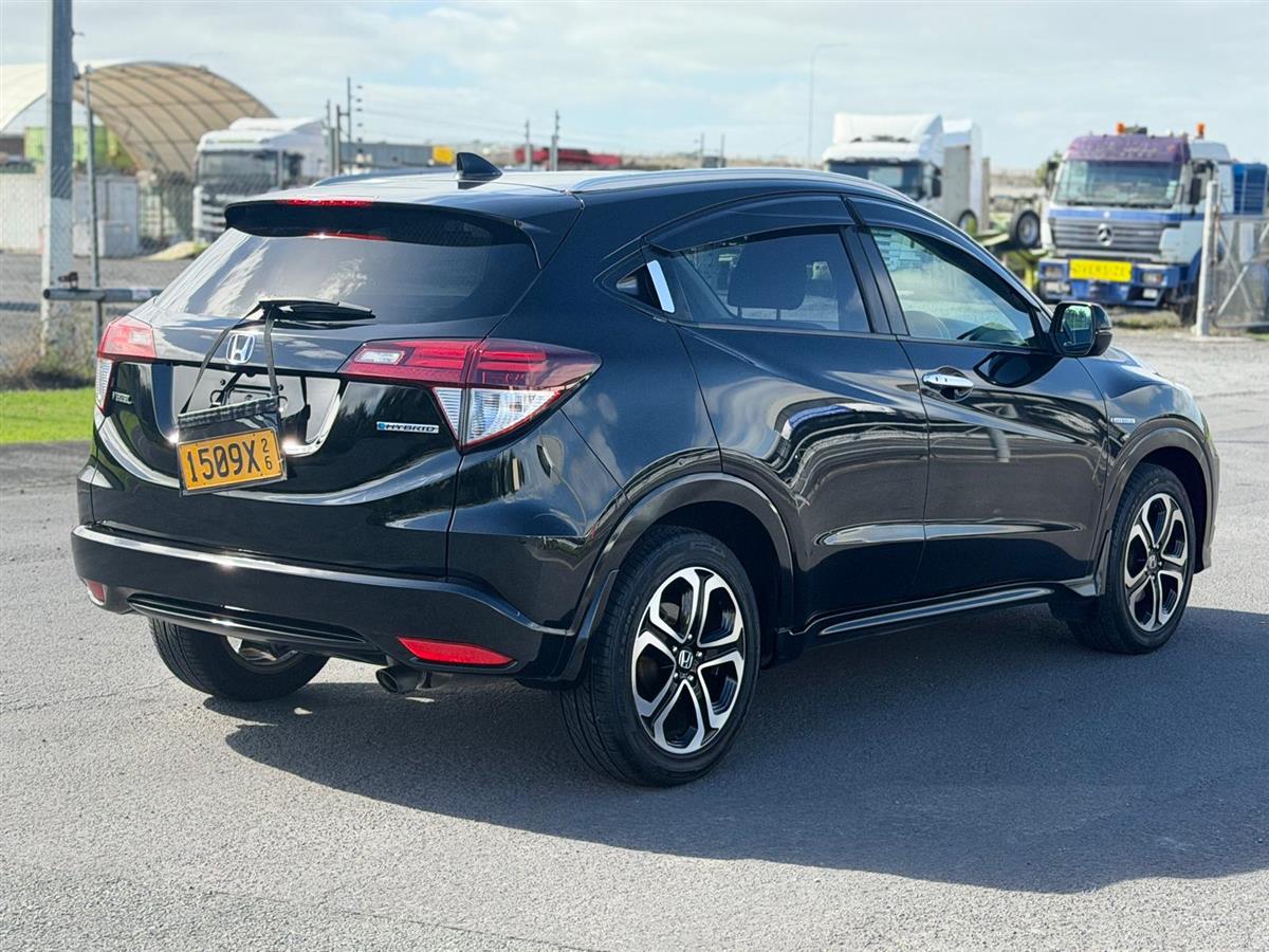 2014 Honda Vezel Z !! LEATHER SEATS !! HYBRID !! Carousel 17
