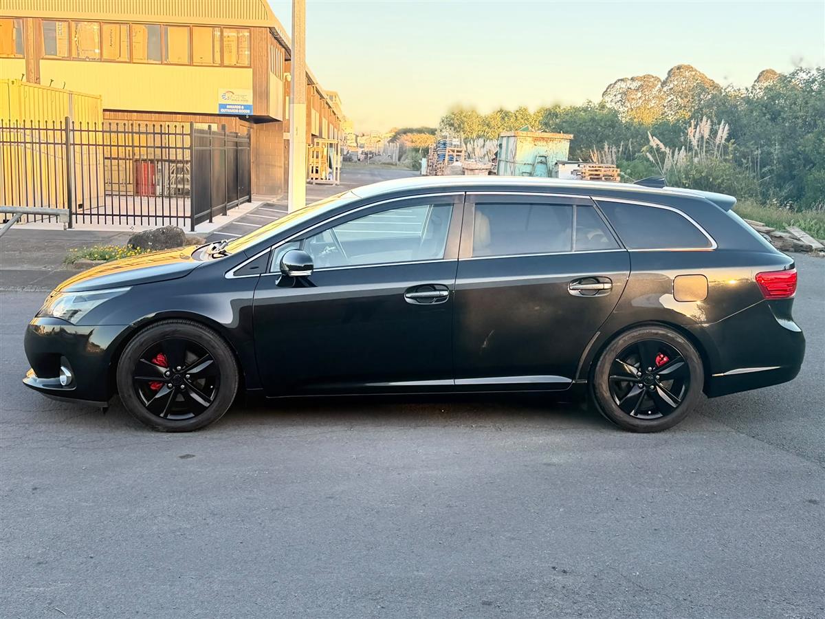 2016 Toyota Avensis BLACK ALLOYS !! PUSH START !! Carousel 5