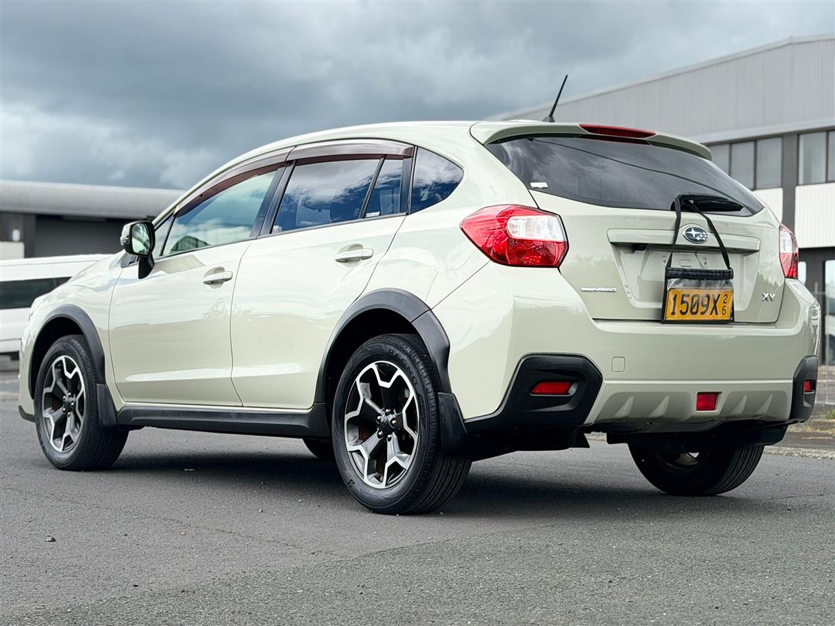 2014 Subaru XV EYESIGHT !! AWD !! Carousel 14