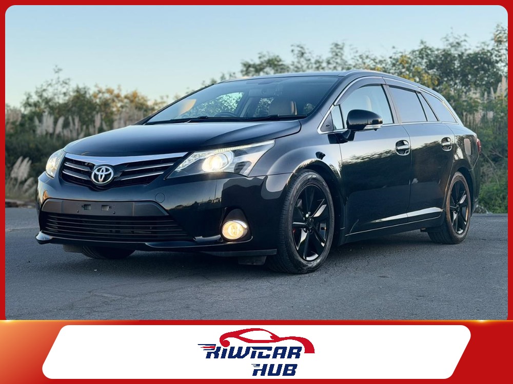 2016 Toyota Avensis BLACK ALLOYS !! PUSH START !!