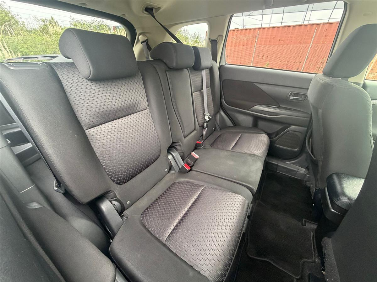 2013 Mitsubishi Outlander 7 SEATER !! REVERSING CAMERA !! Carousel 10