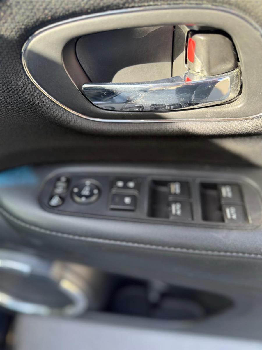 2014 Honda Vezel Z !! LEATHER SEATS !! HYBRID !! Carousel 15