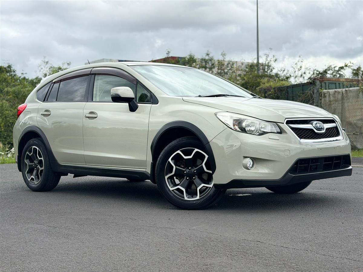 2014 Subaru XV EYESIGHT !! AWD !! Carousel 3