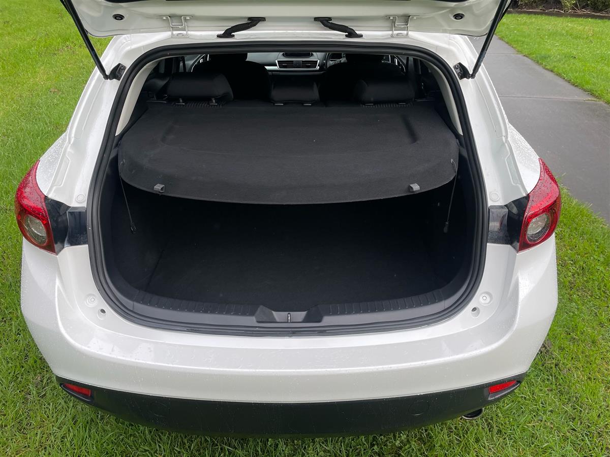 2015 Mazda Axela !! HUD DISPLAY !! BRAND NEW TYRES !! Carousel 5
