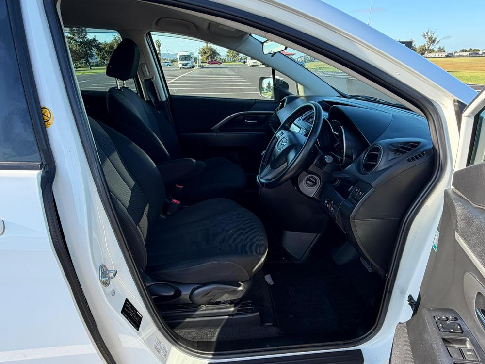 2013 Mazda Premacy 7 SEATER !! POWER SLIDING DOORS Carousel 11