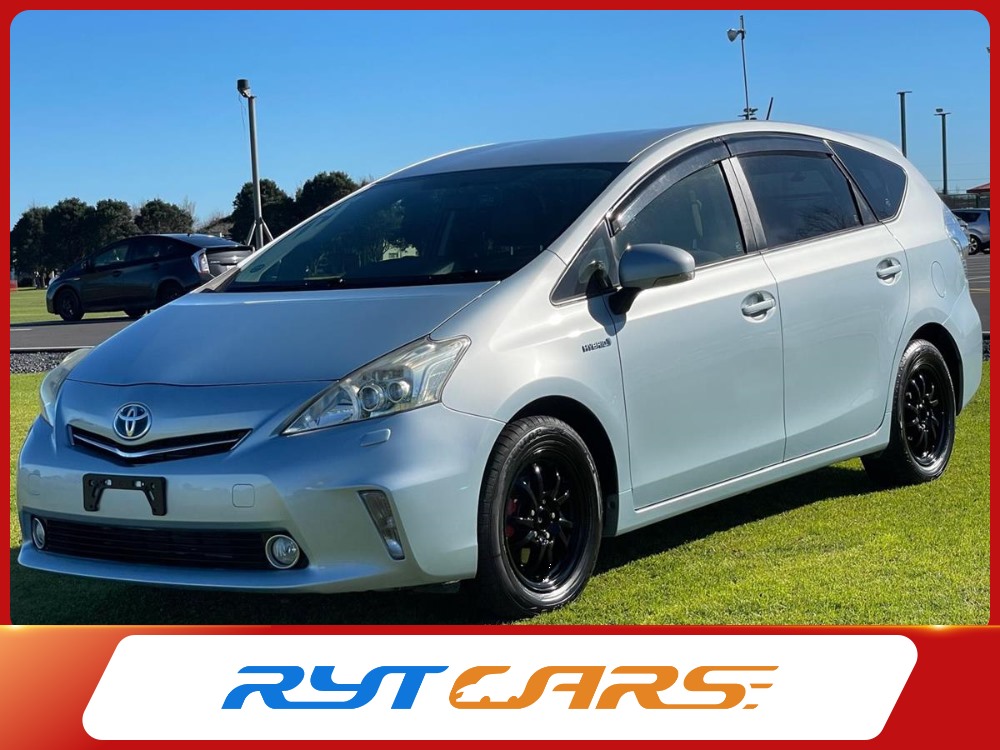 second hand 2014 Toyota Prius ALPHA HYBRID !! 7 SEATER !! for sale NZ