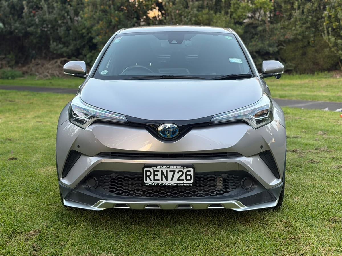 second hand 2019 Toyota C-HR HYBRID !!ONLY DRIVEN 35K KMS !! for sale NZ Collage 2