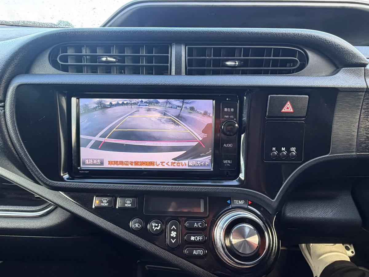 2015 Toyota Aqua GGS HYBRID !! ALLOYS !! Carousel 9