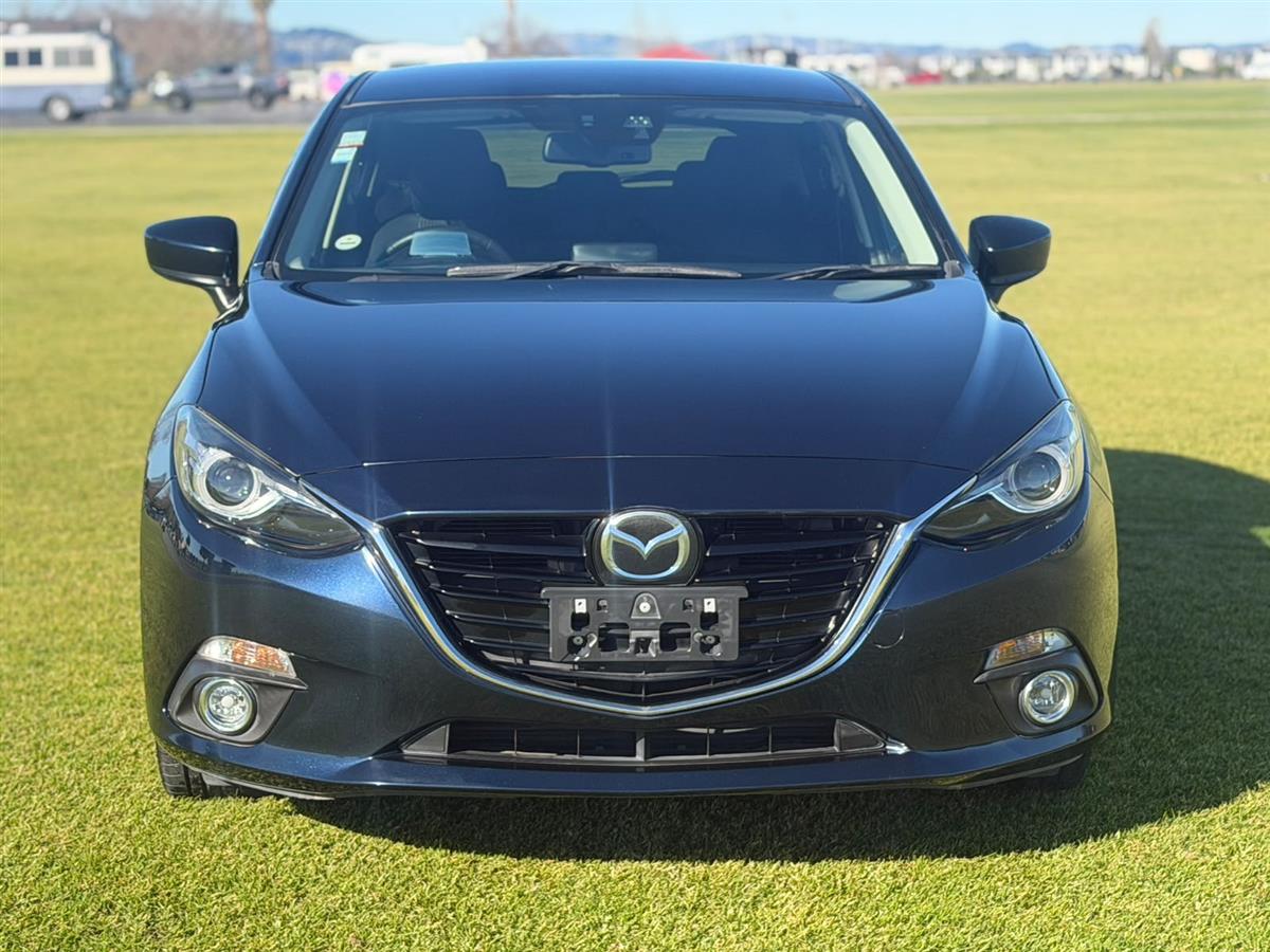 second hand 2014 Mazda Axela !! 2.0 S !! HUD DISPLAY !! for sale NZ Collage 2