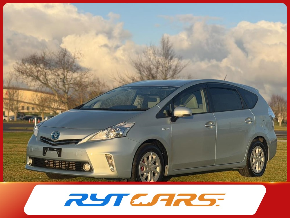 second hand 2013 Toyota Prius ALPHA HYBRID !! 7 SEATER !! for sale NZ