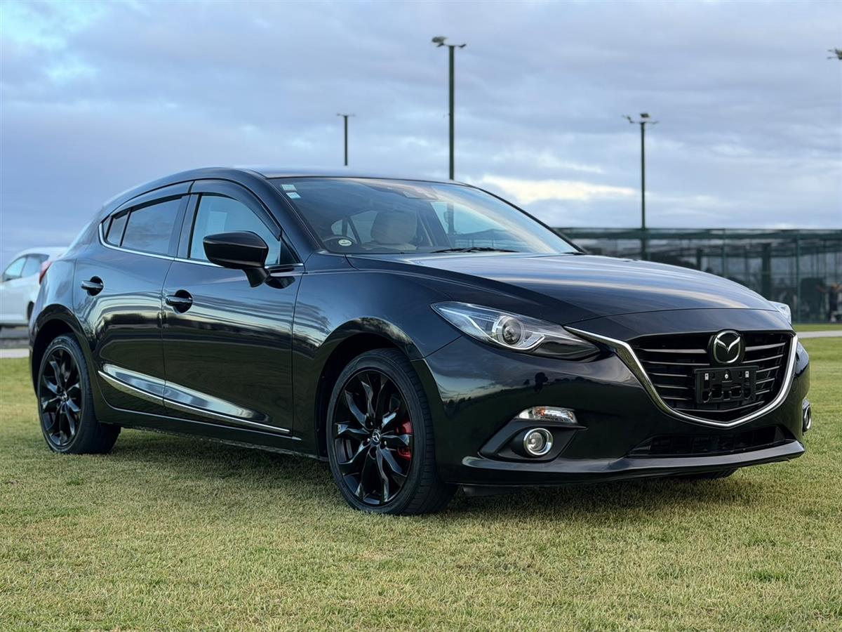 second hand 2015 Mazda Axela !! 2.0 S L !! HEATED & LEATHER SEATS !! for sale NZ Collage 1