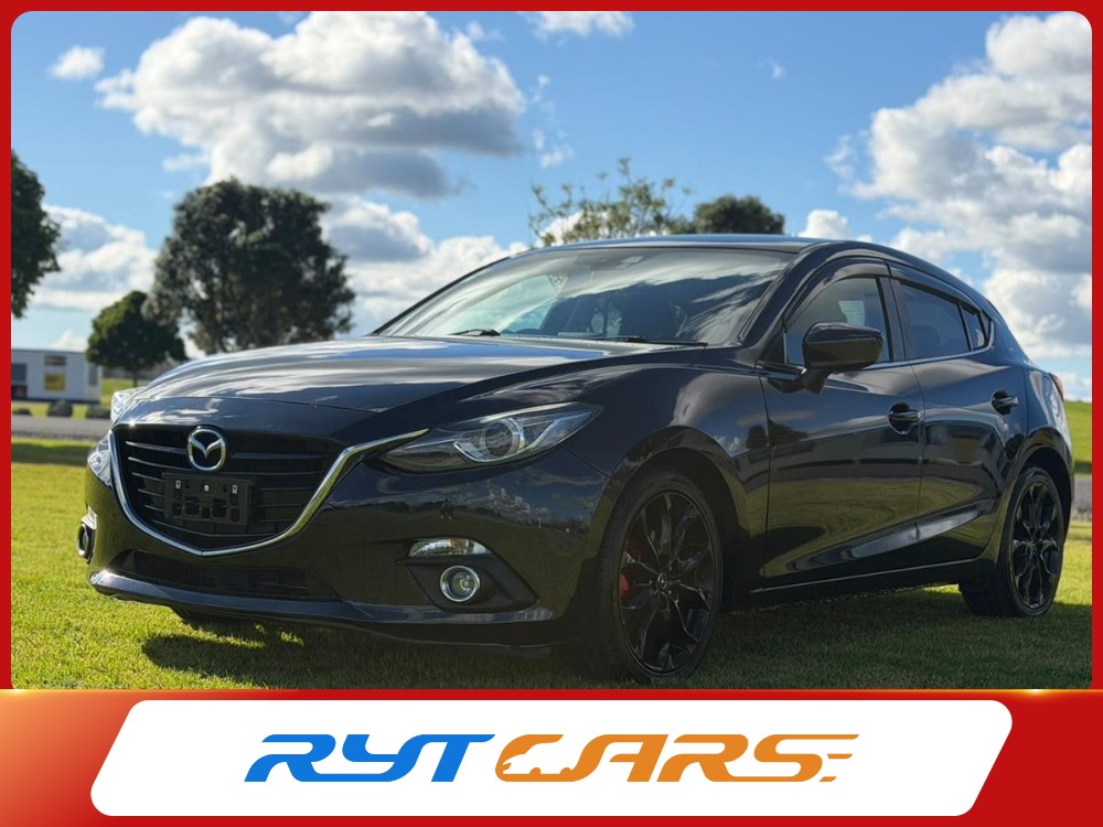 2014 Mazda Axela !! 2.0 S !! BLACK ALLOYS !!