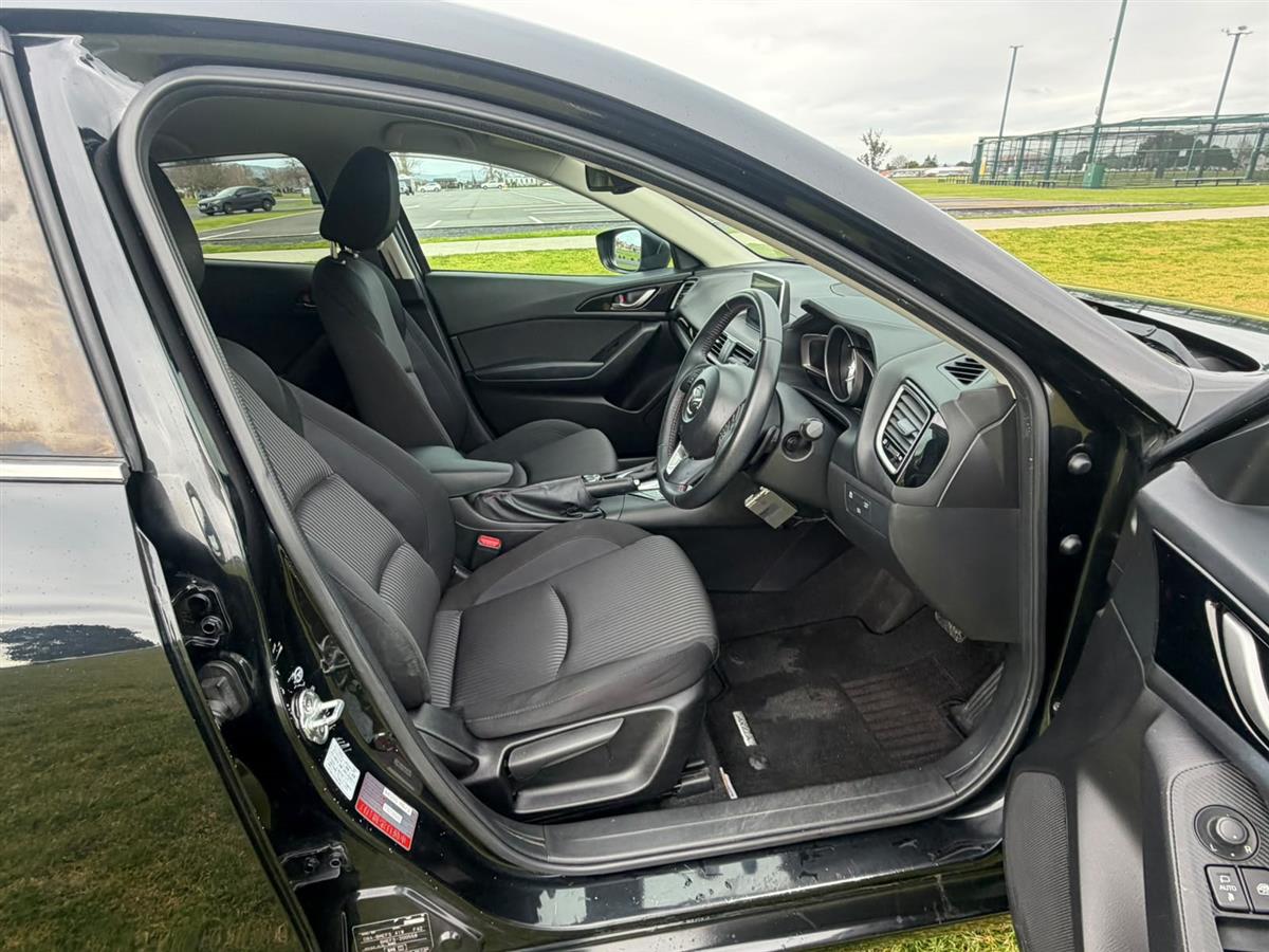 2015 Mazda Axela SKYACTIV !! 2.0 S !! BLACK ALLOYS !! Carousel 7