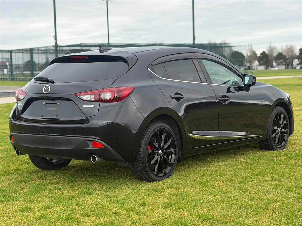 2015 Mazda Axela SKYACTIV !! 2.0 S !! BLACK ALLOYS !! Carousel 4
