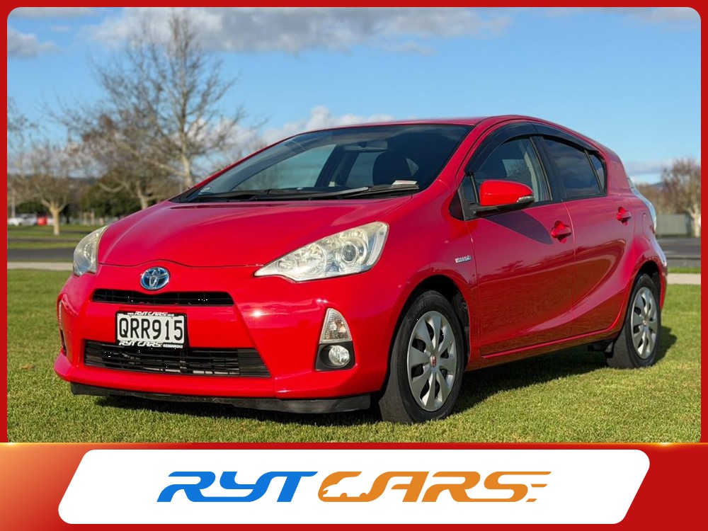 second hand 2013 Toyota Aqua HYBRID !! PUSH BUTTON START !! for sale NZ