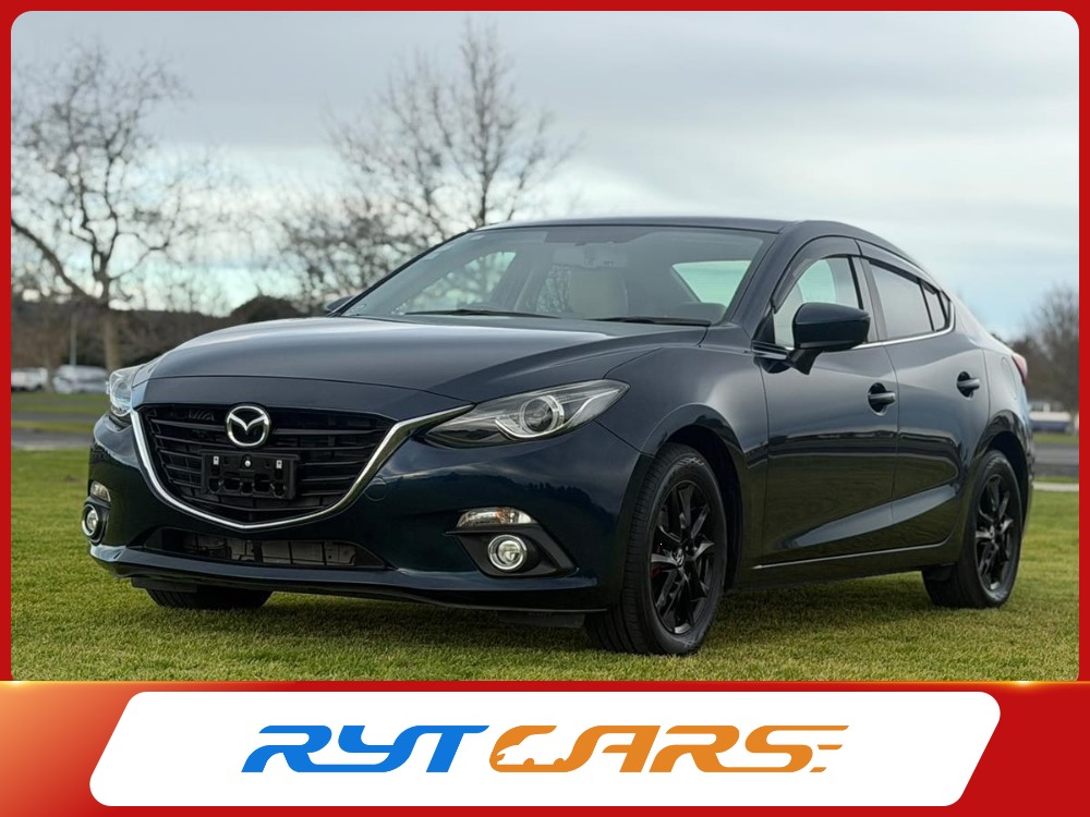second hand 2013 Mazda Axela HYBRID !! HEATED & LEATHER SEATS !! for sale NZ