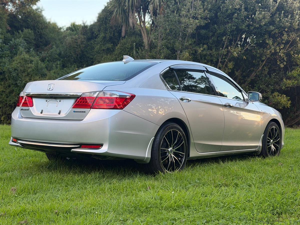 2013 Honda Accord HYBRID !! CRUISE CONTROL !! Carousel 4