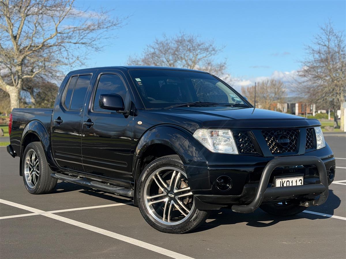 2011 Nissan Navara D/C 2.5D 2WD RX AT !! ALLOYS !! Collage 1
