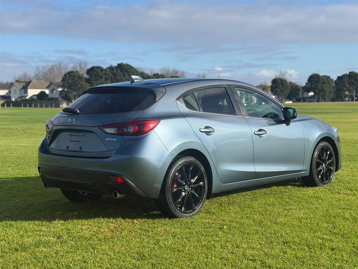 2014 Mazda Axela SKYACTIV !! 2.0 S !! BLACK ALLOYS !! Carousel 4