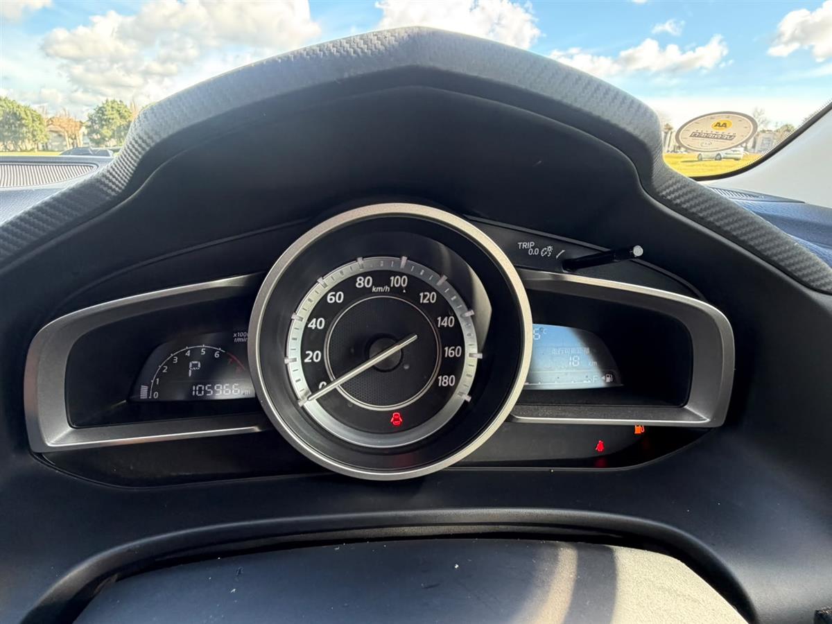 2014 Mazda Axela !! 2.0 S !! BLACK ALLOYS !! Carousel 10