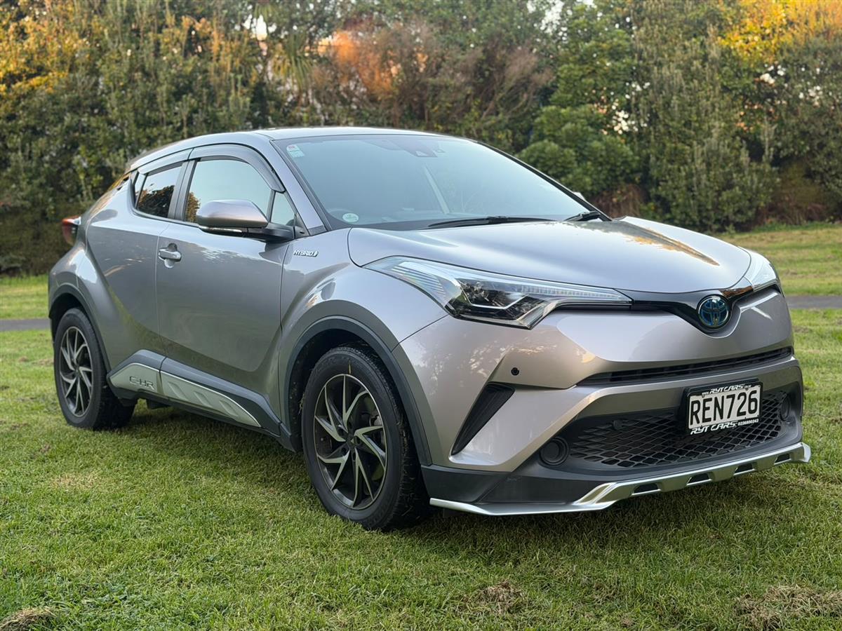 second hand 2019 Toyota C-HR HYBRID !!ONLY DRIVEN 35K KMS !! for sale NZ Collage 1