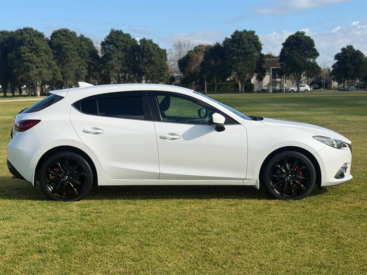 2015 Mazda Axela 2.0 S !! HUD DISPLAY Carousel 6