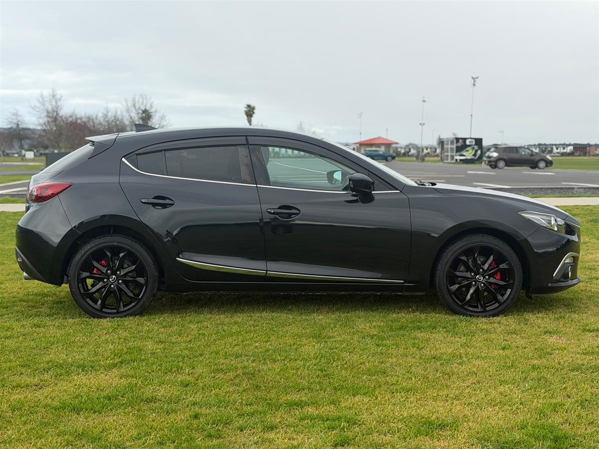 2015 Mazda Axela SKYACTIV !! 2.0 S !! BLACK ALLOYS !! Carousel 6