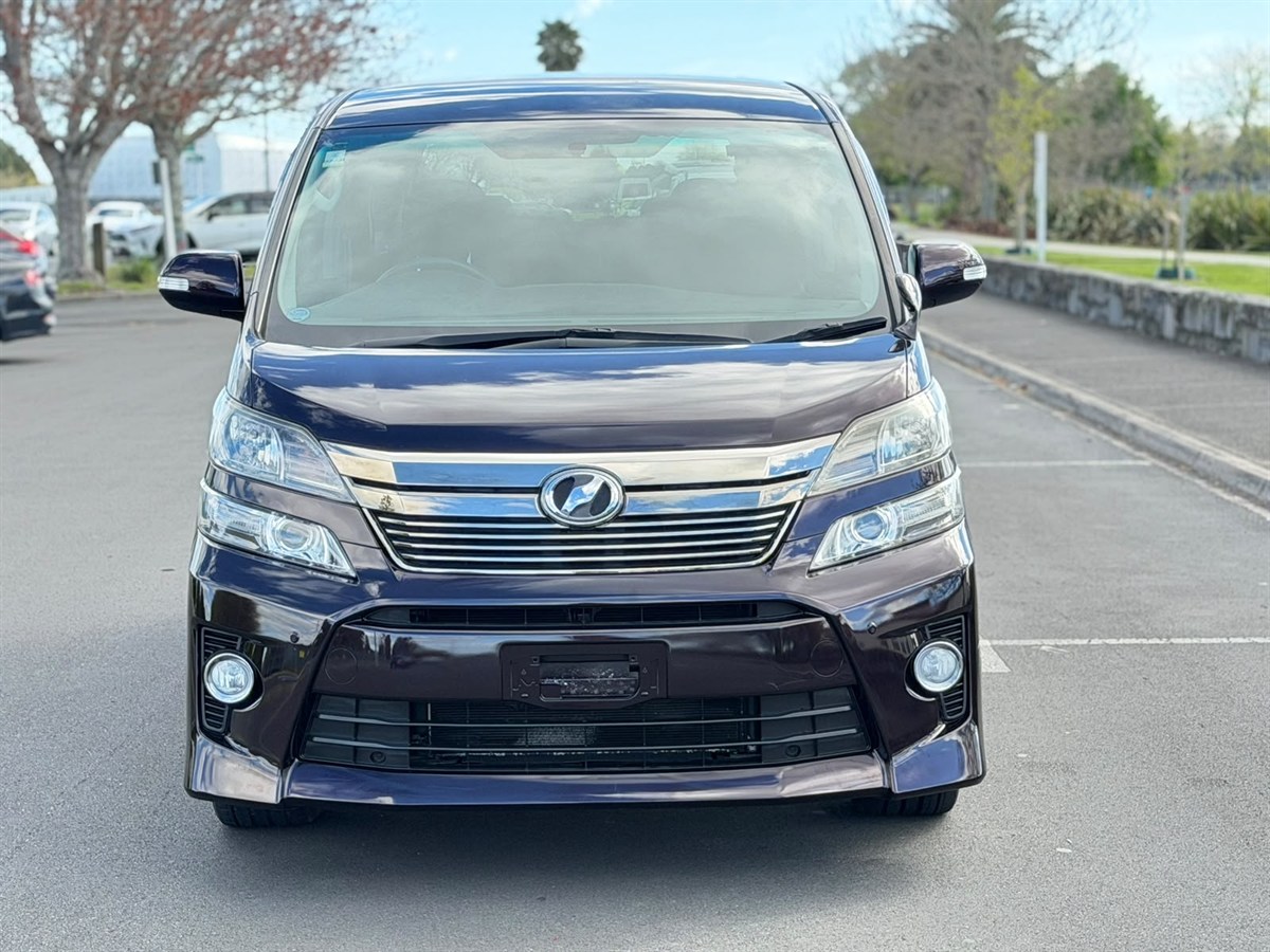 2013 Toyota Vellfire !! 8 SEATER !! Collage 2