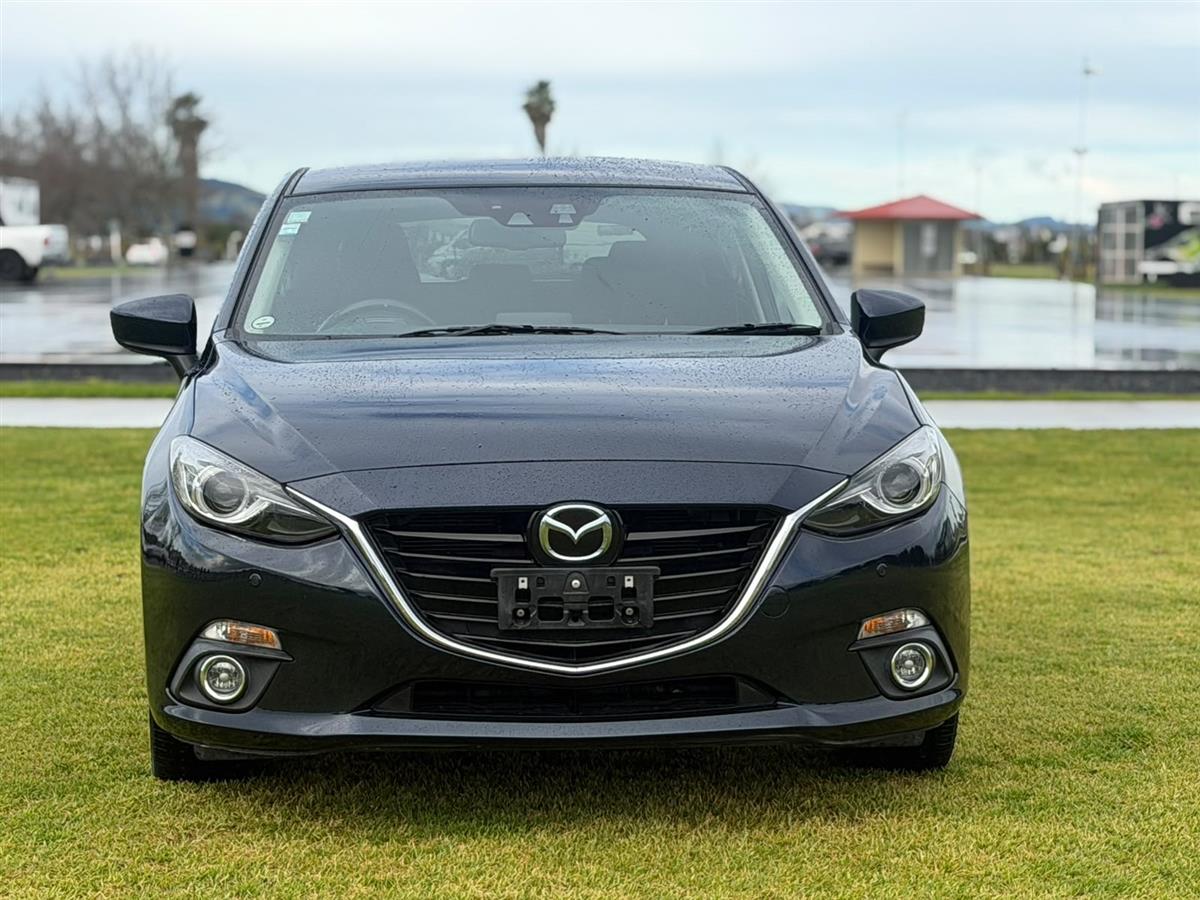 second hand 2015 Mazda Axela !! 2.0 S !! HUD DISPLAY !! for sale NZ Collage 2