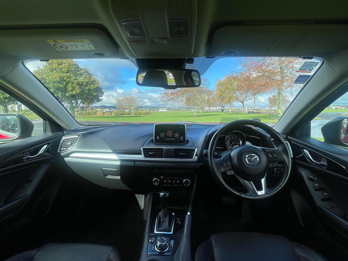 2013 Mazda Axela SKYACTIV !! ONLY DRIVEN 52K KMS !! Carousel 1