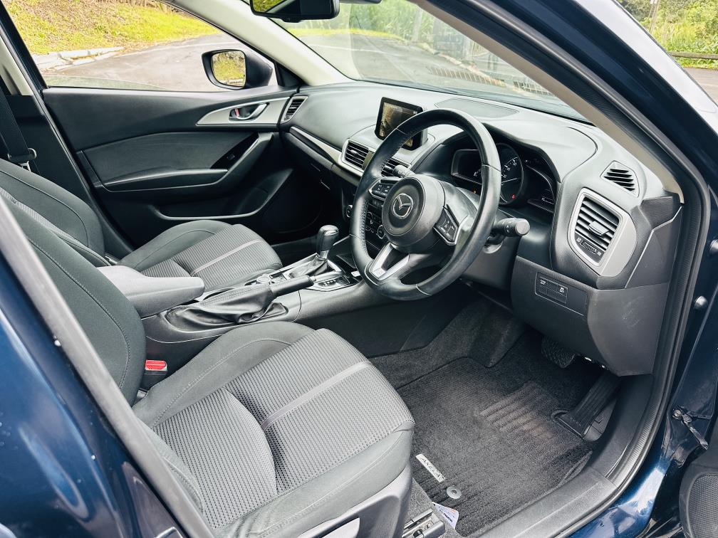 2016 Mazda Axela SPORTS !! SKYACTIVE ENGINE !! Carousel 13