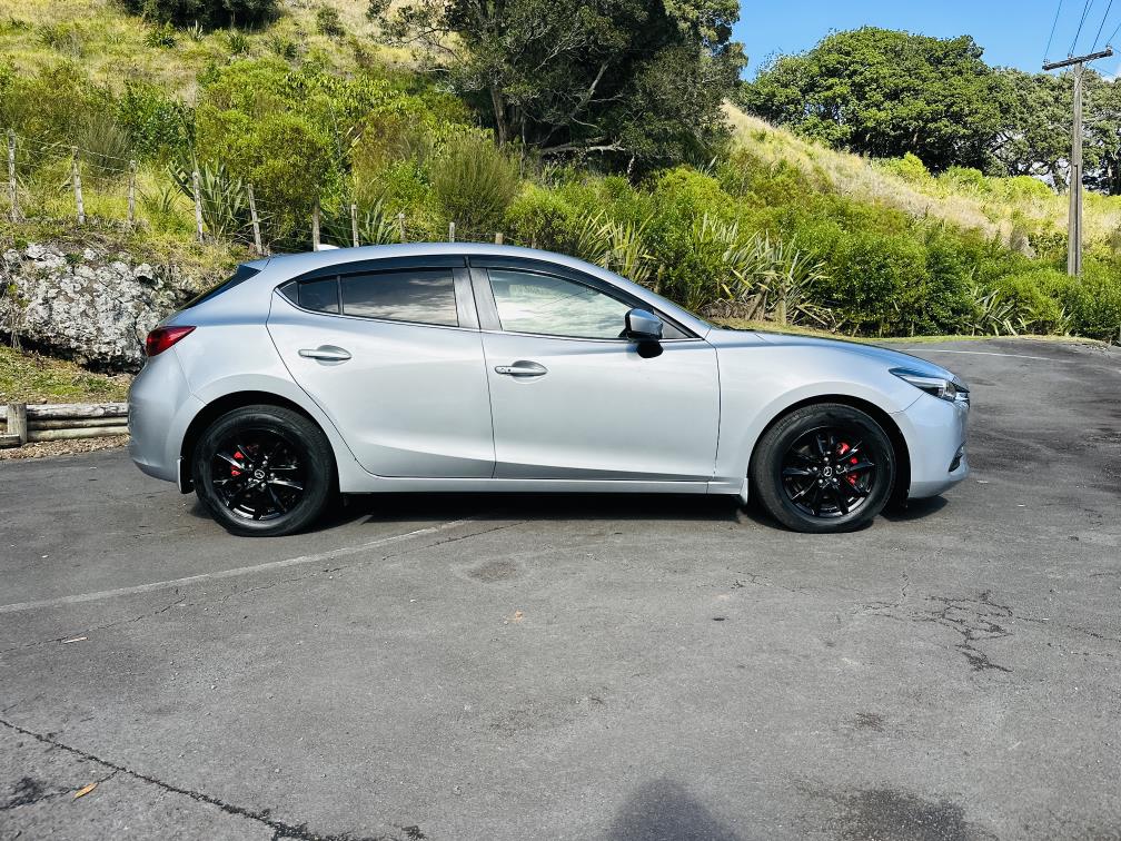 2017 Mazda Axela 15S SPORTS !! TOP SPEC !! Carousel 7