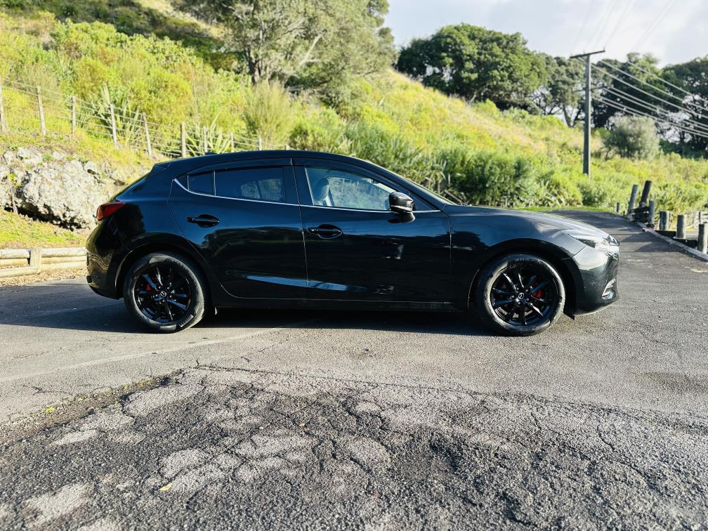 2017 Mazda Axela 15S SPORTS !! HIGH SPEC !! Carousel 8
