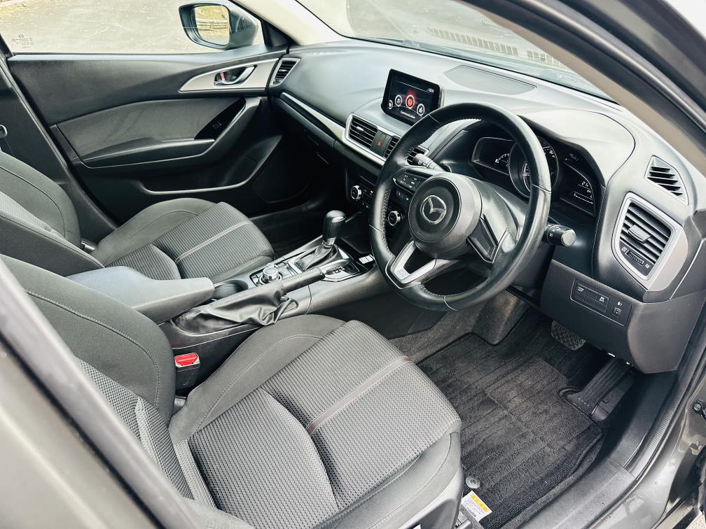 2017 Mazda Axela SPORTS !! SKYACTIVE ENGINE !! Carousel 11