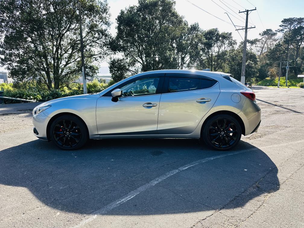 2014 Mazda Axela 20S SPORTS !! HIGH SPEC !! Carousel 3