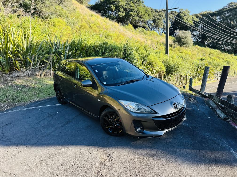 2012 Mazda Axela SPORTS !! STUNNING ALLOYS !! Carousel 9