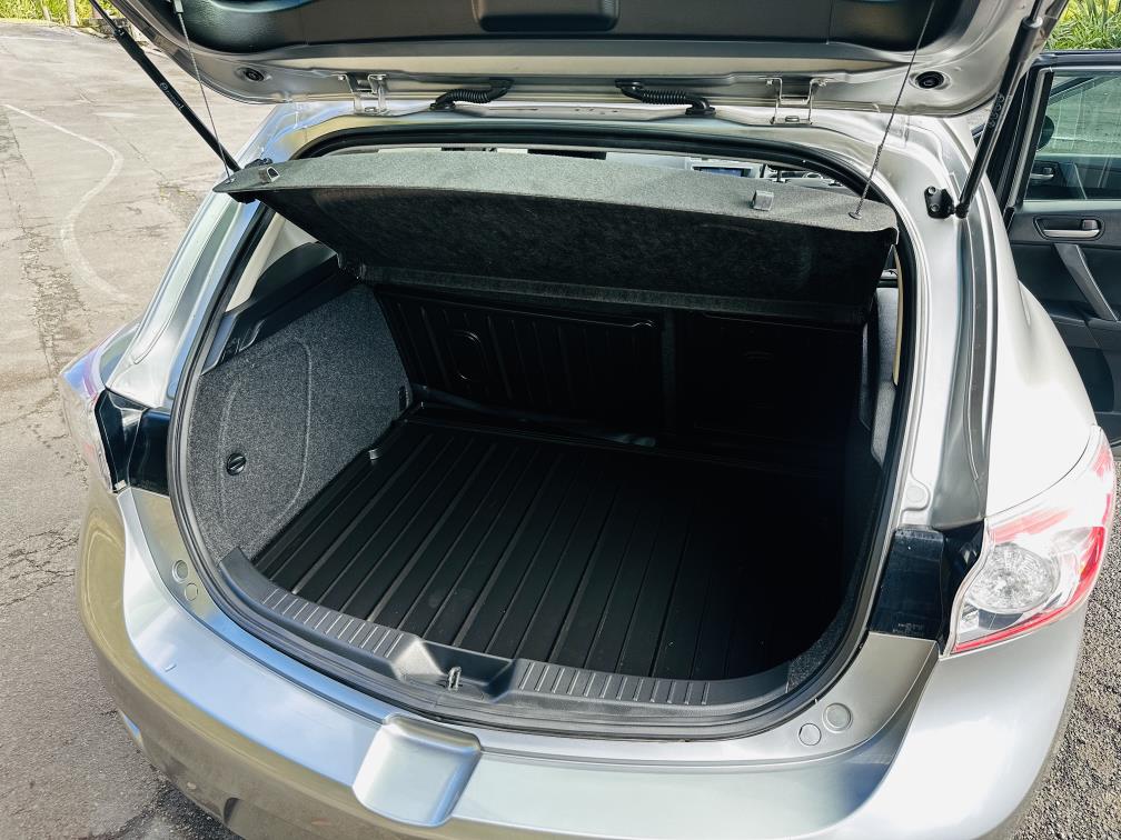 2013 Mazda Axela SPORTS !! SKYACTIVE ENGINE !! Carousel 16