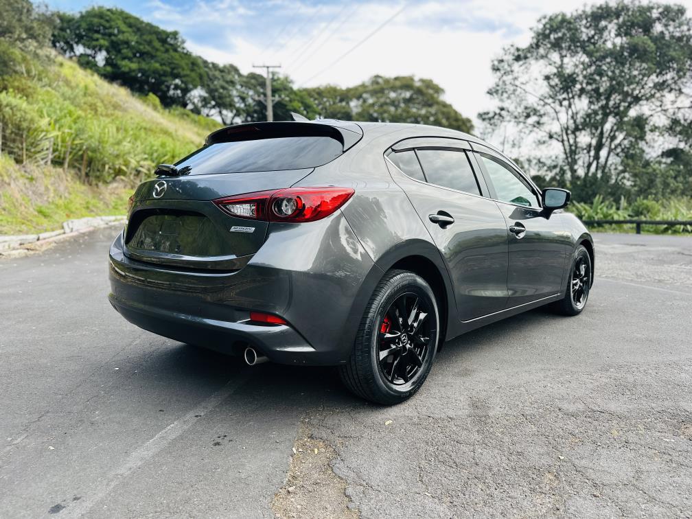 2017 Mazda Axela SPORTS !! SKYACTIVE ENGINE !! Carousel 6