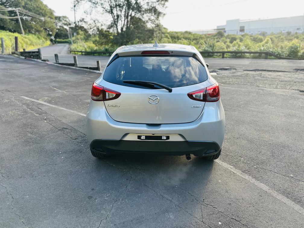 2017 Mazda Demio 13S SPORTS !! SKYACTIVE ENGINE !! Carousel 5