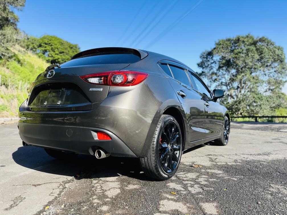 2014 Mazda Axela 20S SPORTS !! STUNNING ALLOYS !! Carousel 6