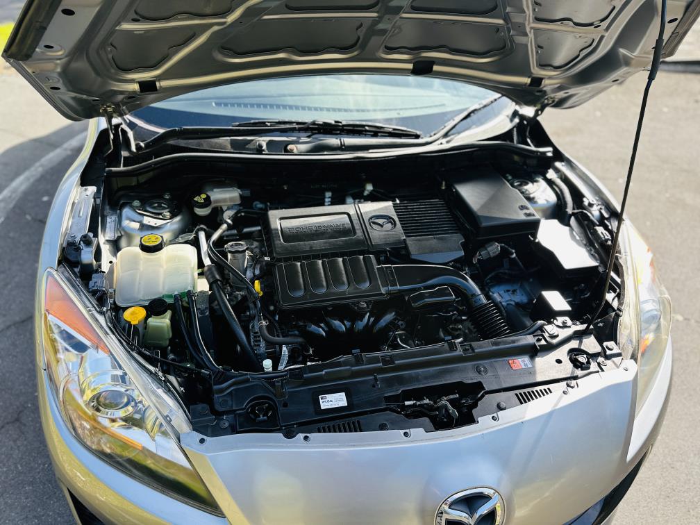 2012 Mazda Axela SPORTS !! STUNNING ALLOYS !! Carousel 17