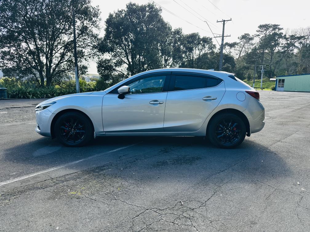 2017 Mazda Axela 15S SPORTS !! TOP SPEC !! Carousel 3