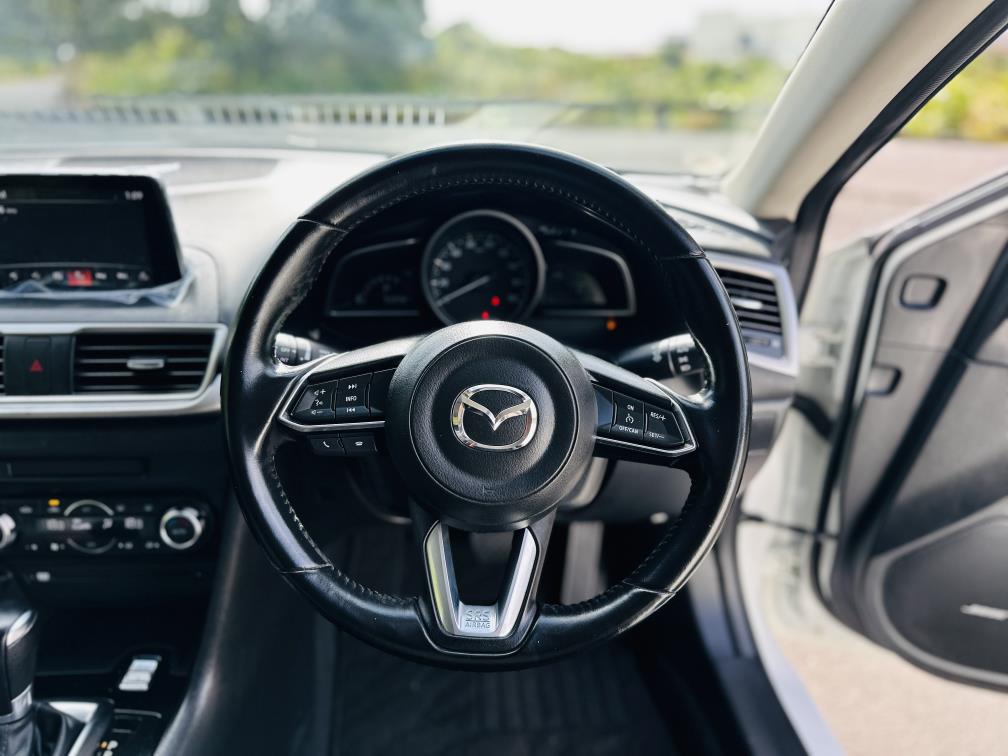 2016 Mazda Axela SPORTS !! HIGH SPEC !! Carousel 10