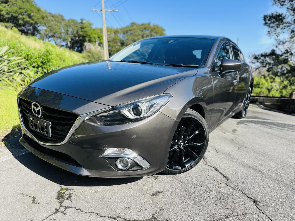 2014 Mazda Axela 20S SPORTS !! STUNNING ALLOYS !! Carousel 2