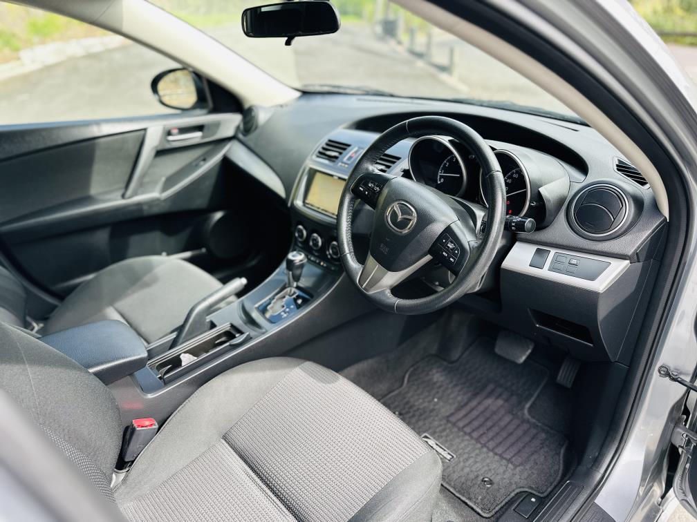 2013 Mazda Axela SPORTS !! ALL NEW TYERS !! Carousel 12